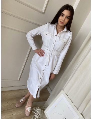 Белое джинсовое платье