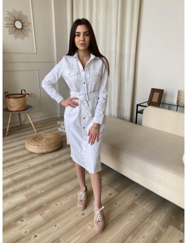 Белое джинсовое платье