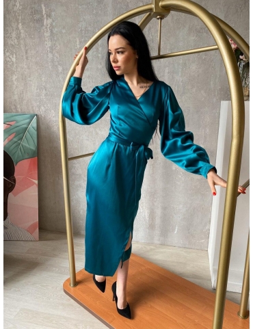 Атласное платье на запах