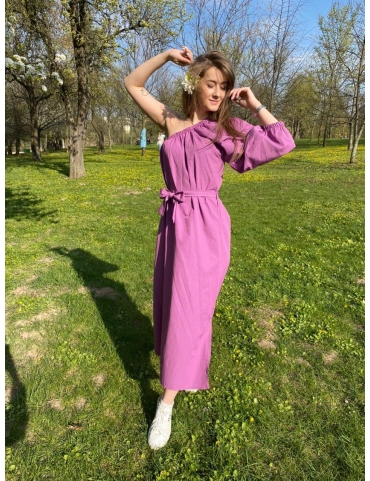 Платье с одним рукавом