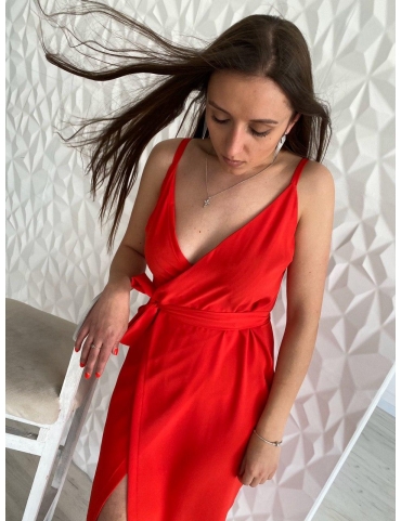 Красное платье на запах