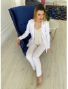 Белый брючный костюм с жакетом
