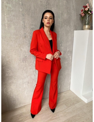 Брючный костюм с жакетом