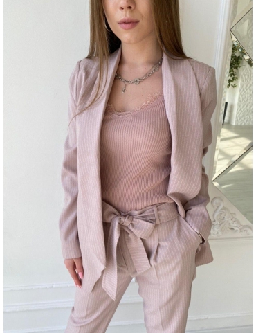 Брючный костюм с продольной полоской