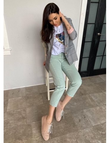 Джинсы с высокой посадкой